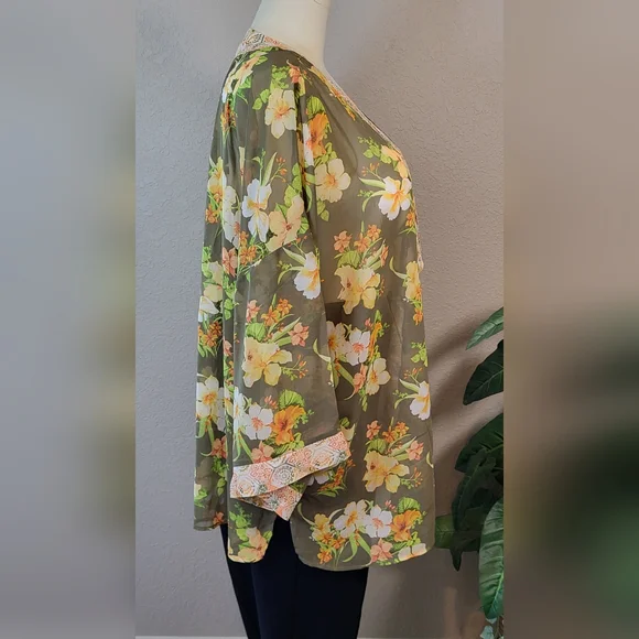 CATO Olive Green and Peach Floral Kimono - Plus Size 22/24W or 3X - Picture 2 of 10